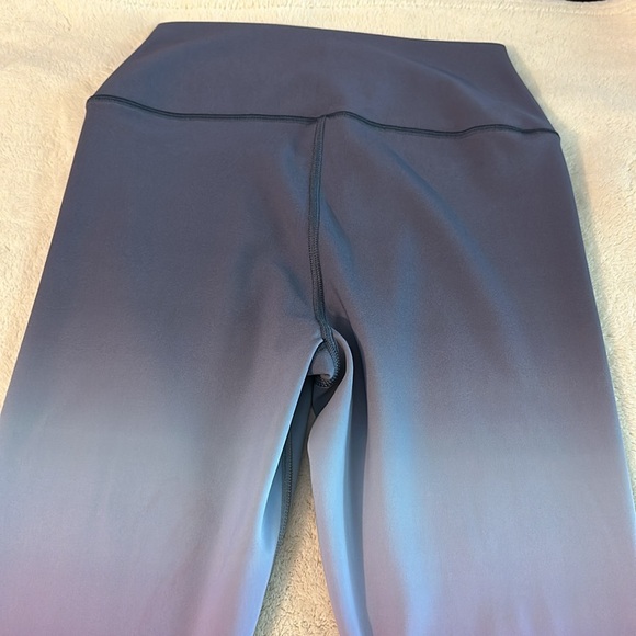 Alo Yoga Vapor High-Waist Gradient Dusk Legging in Dusk Sky Size M - Picture 4 of 14